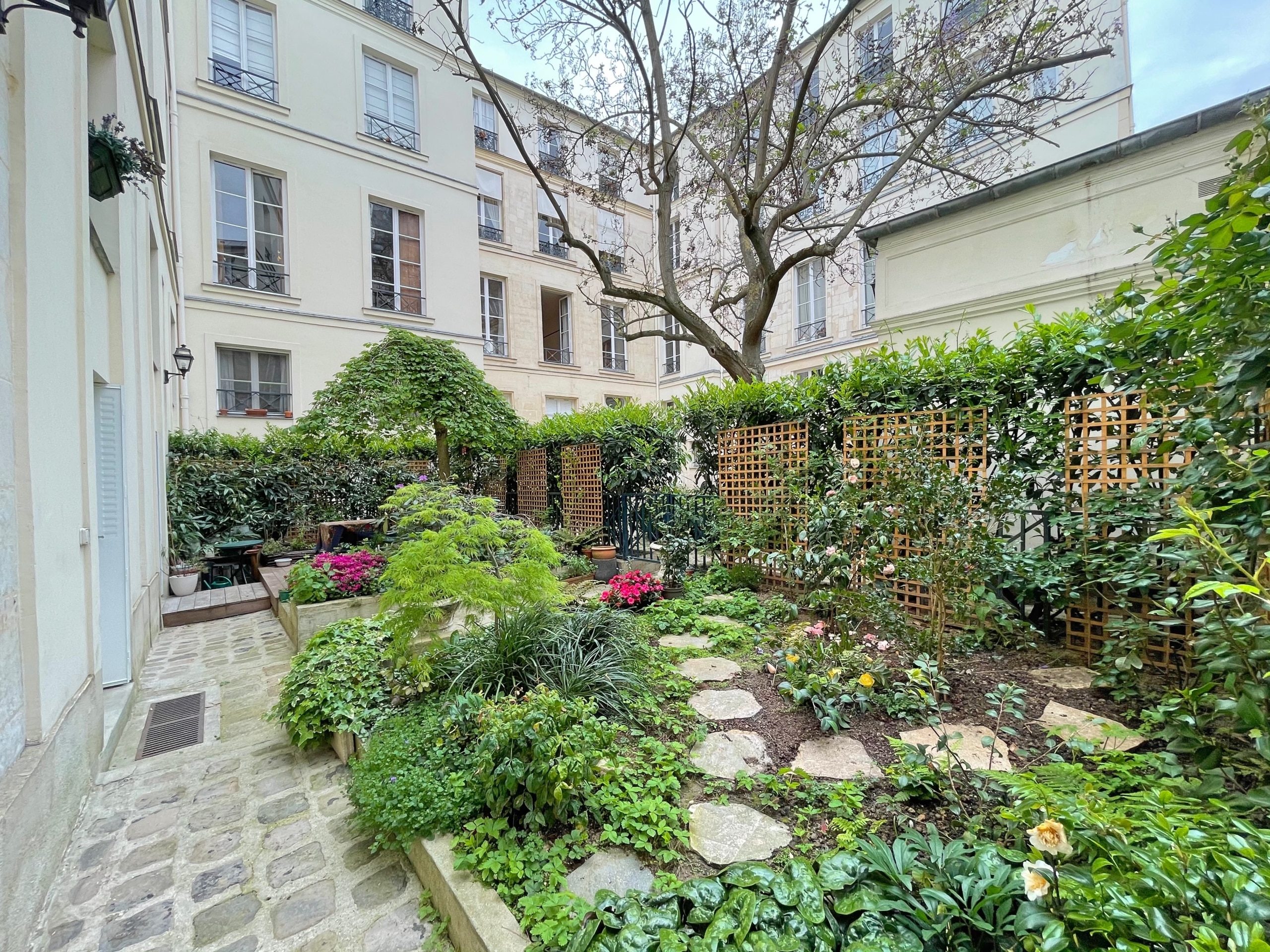 Appartement 80m² avec jardin – Viager Occupé Paris 4ème