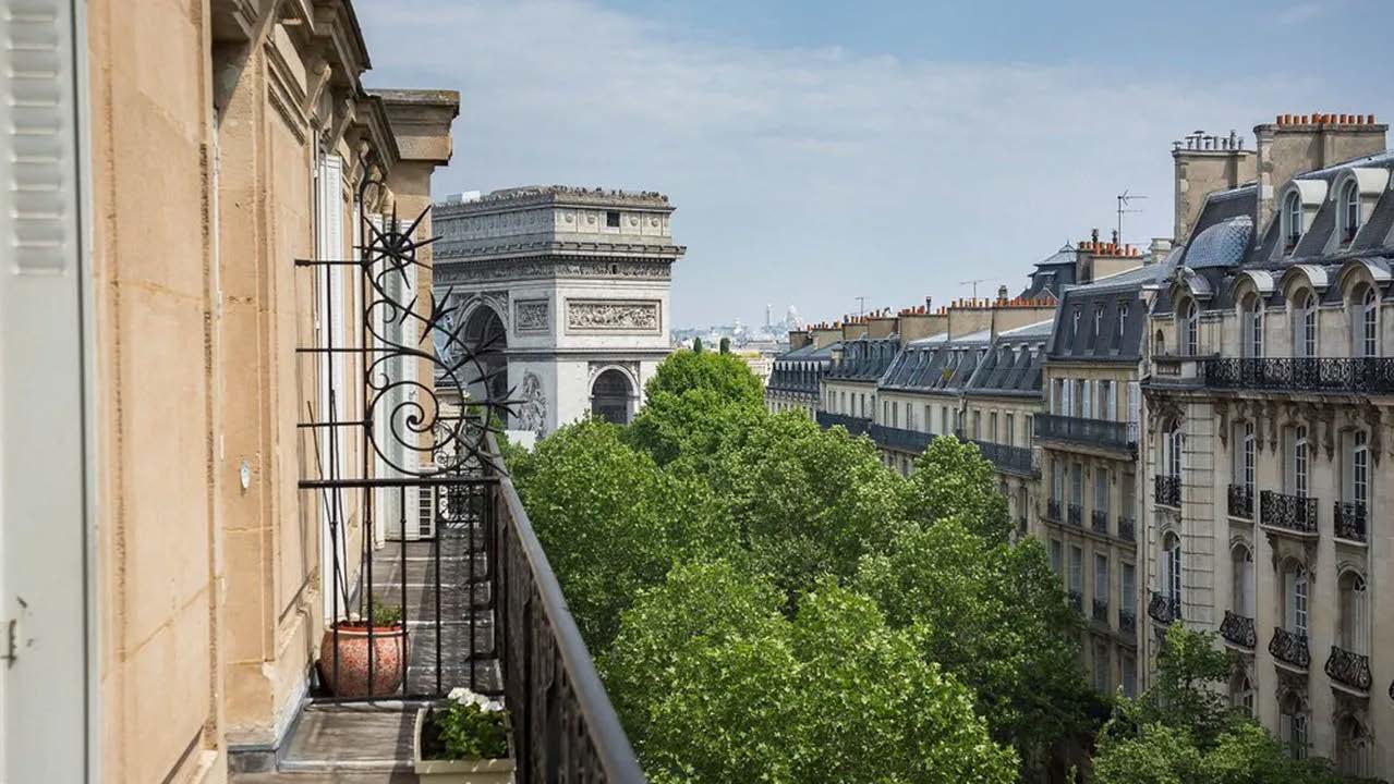 Appartement 130 m2 avenue Victor-Hugo à Paris
