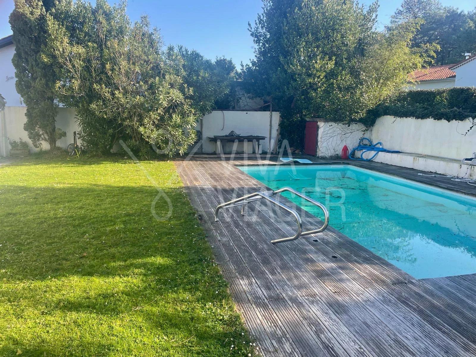 8850b57966012985751042d65477e827_594591982e_1600-original-33041