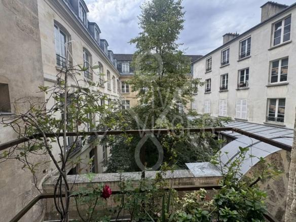 Loft Atelier 62m² – Paris 3ème Marais Bail Viager