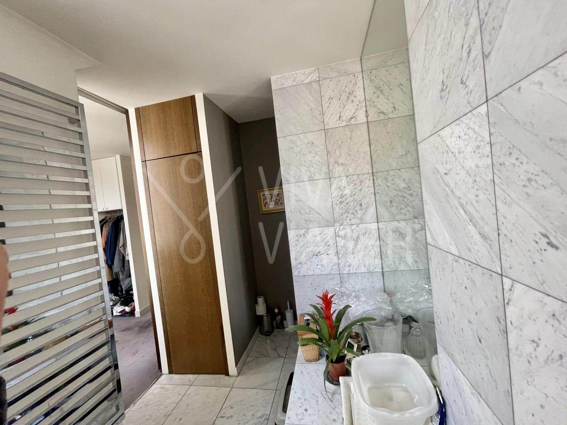 195697909906a7783bb7b787e1a1d59e_3fb9370aef_1920-original-38500 Appt de 4P de 108 m² – Nue-propriété – Bd Raspail Paris 14