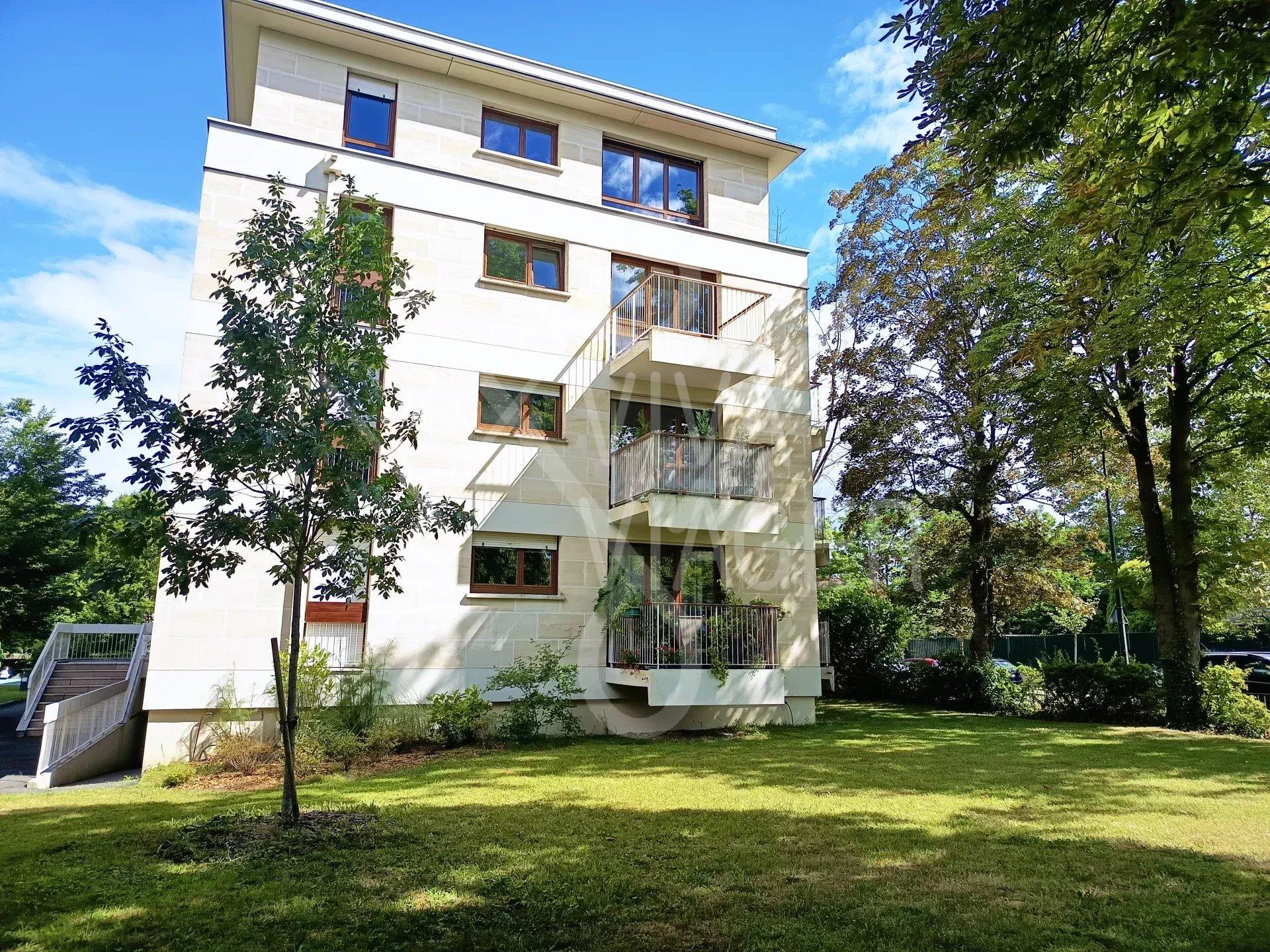 3f54aa4963efb70c08fef8e463ed1b57_2f0ae77431_1920-original-40080 Appartement 4P 96m² – Viager occupé – Maisons-Laffitte