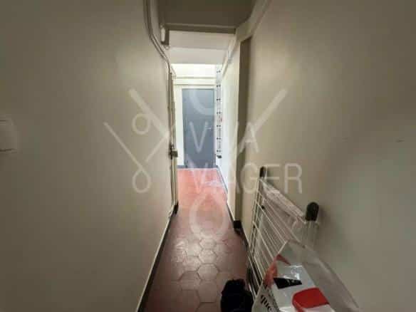 Chambre de Service Paris 9ème – Viager Libre