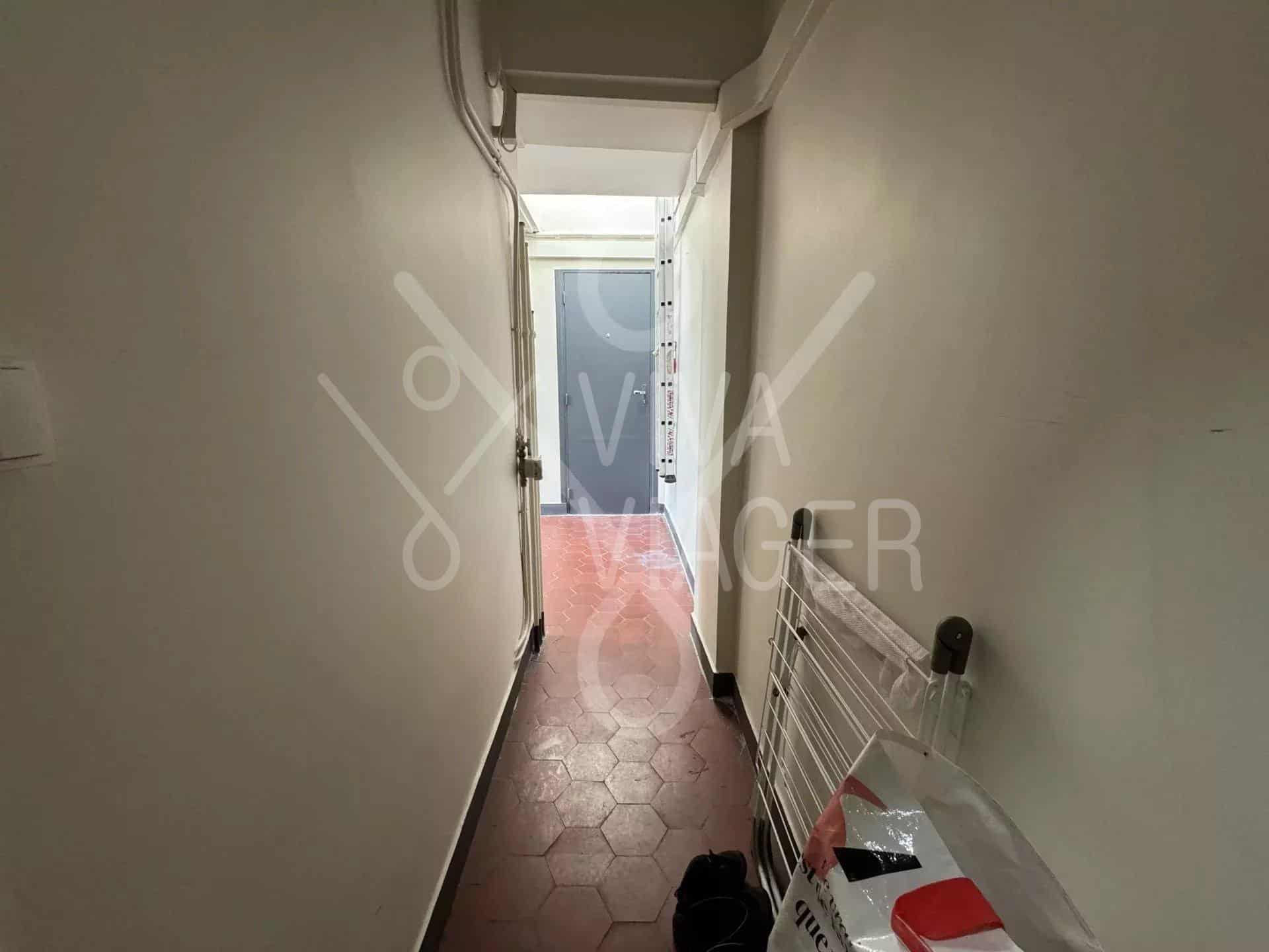 467a71773f0b6ba4a27f83d0add8a225_5e1d11ef81_1920-original-38800 Chambre de Service Paris 9ème – Viager Libre