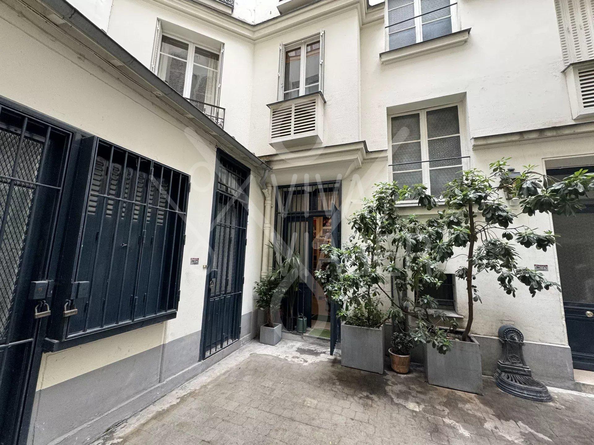 575b4f9ab7c63360b452fdd81ed69264_f7cd30fb3f_1920-original-39230 Atelier d’Artiste/Loft – Viager Occupé – Paris 6ème