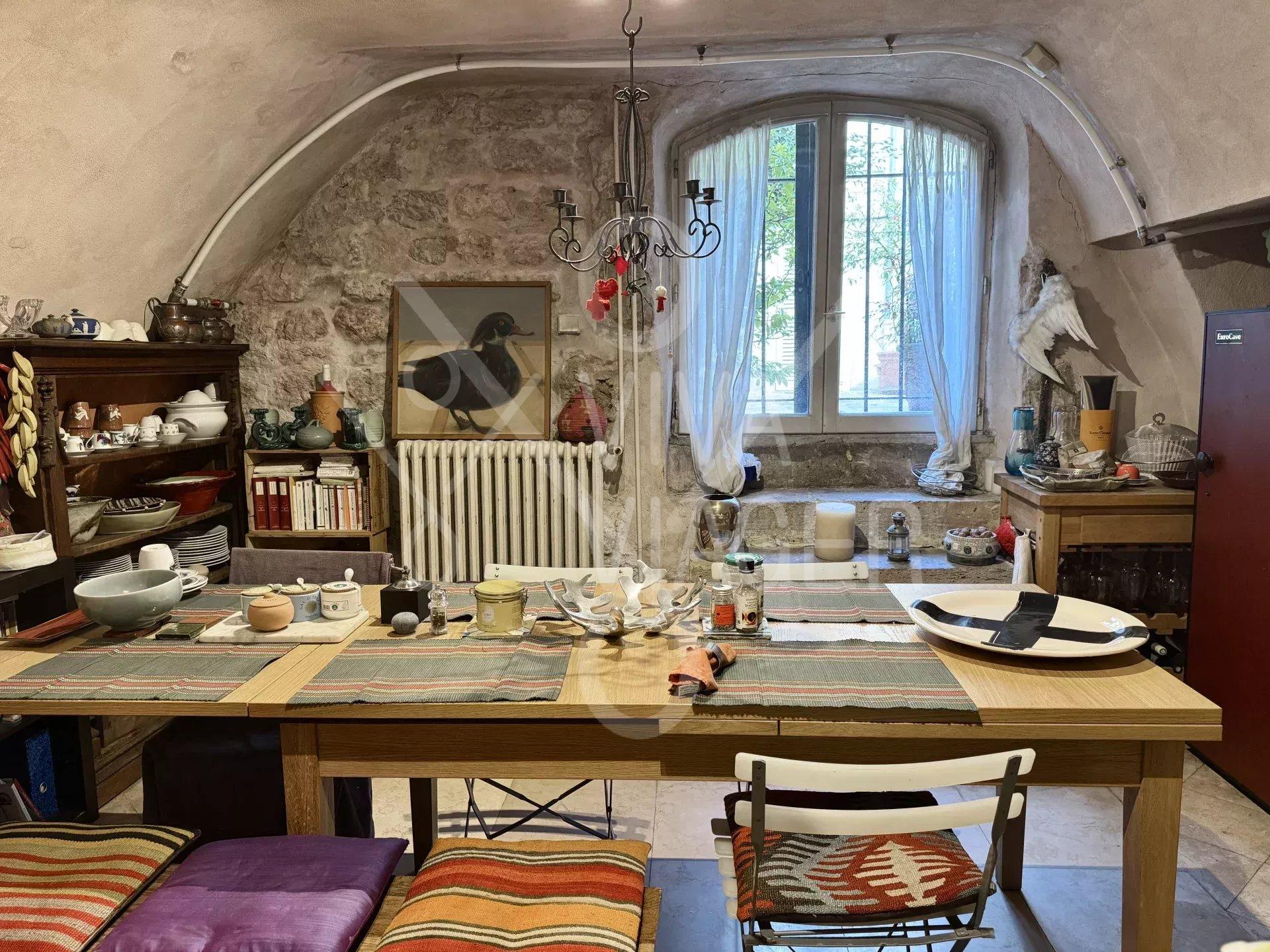 65c61291615e76e02de2ad0ce69b255e_b4ddb42aa1_1920-original-39915 Duplex 237m² – Viager occupé – Paris 3ème