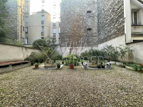 Chambre de Service Paris 16ème – Viager Occupé