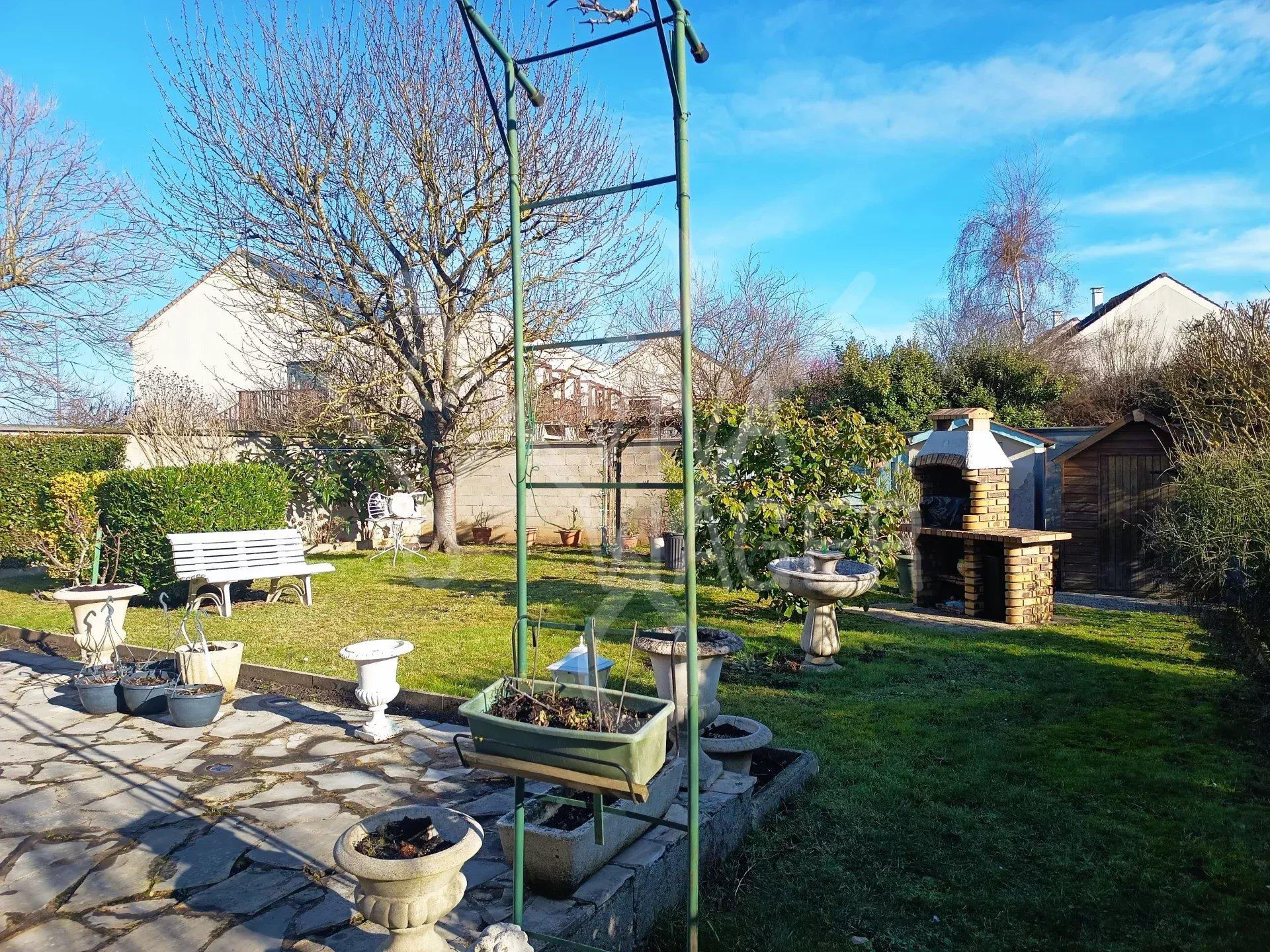 8e0169d17ca3a11ccaccbc9f666f2166_16f9c183b2_1920-original-39935 Maison 5P 93m² – Viager occupé – Bruyère sur Oise