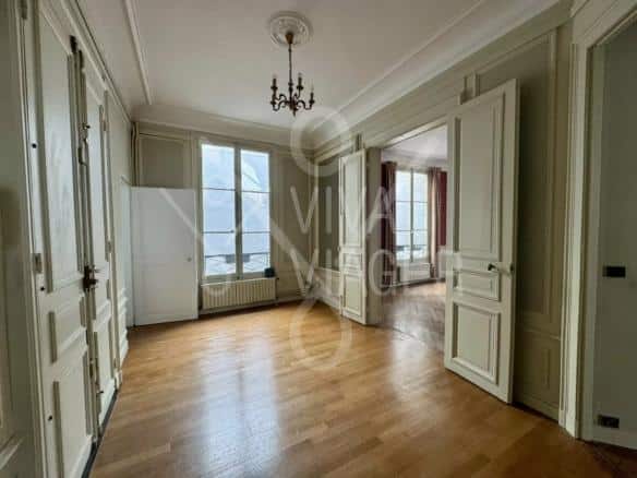 APPT 5P 179m² – Vente à terme Libre – Paris 8ème