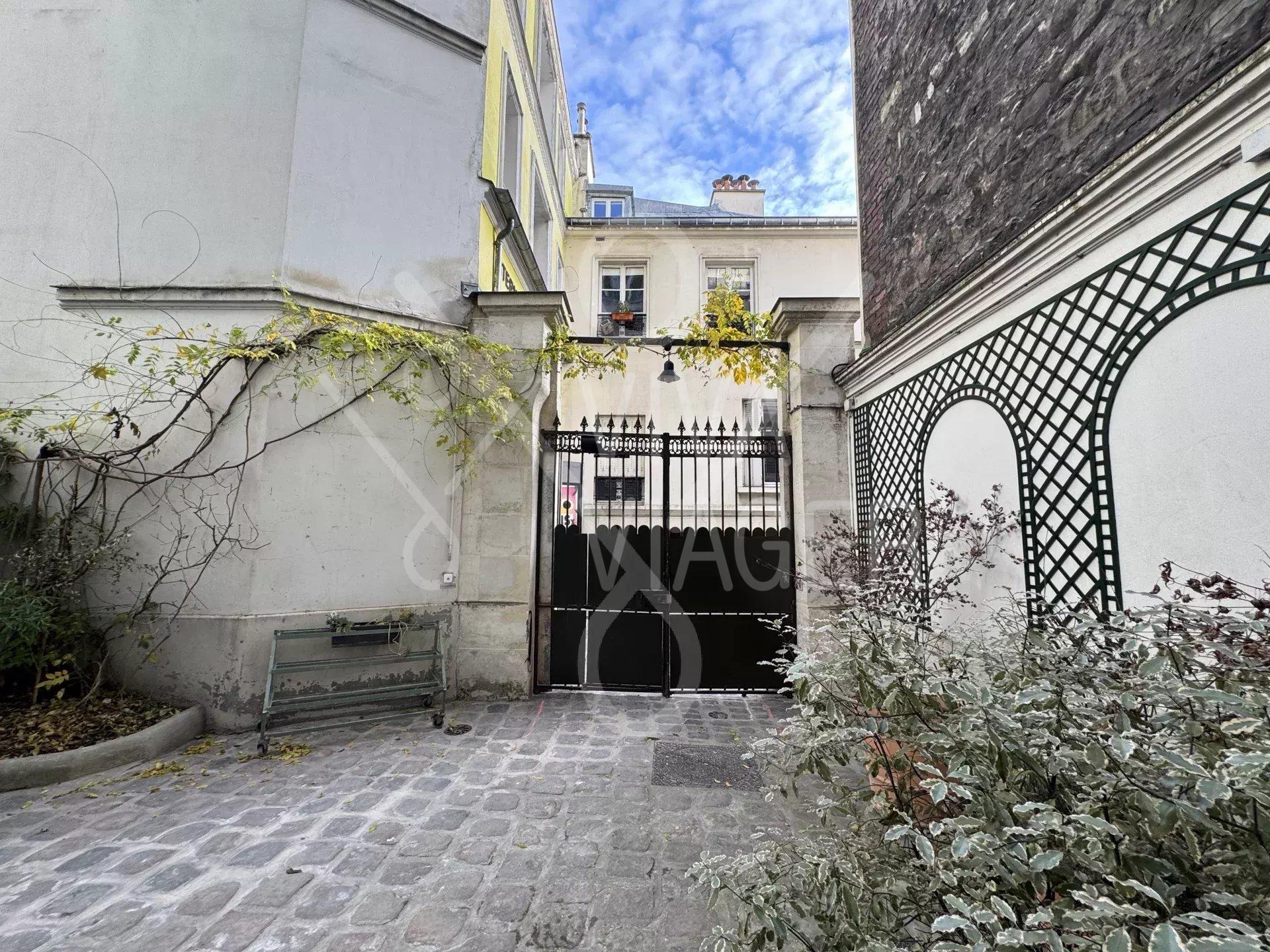 9ee82fc73a490e203e4ab61680d0e90c_00eb9fb9b1_1920-original-40158 Studio 26m² – Viager occupé – Paris 9ème