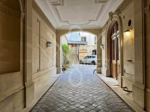 APPT 5P 179m² – Vente à terme Libre – Paris 8ème