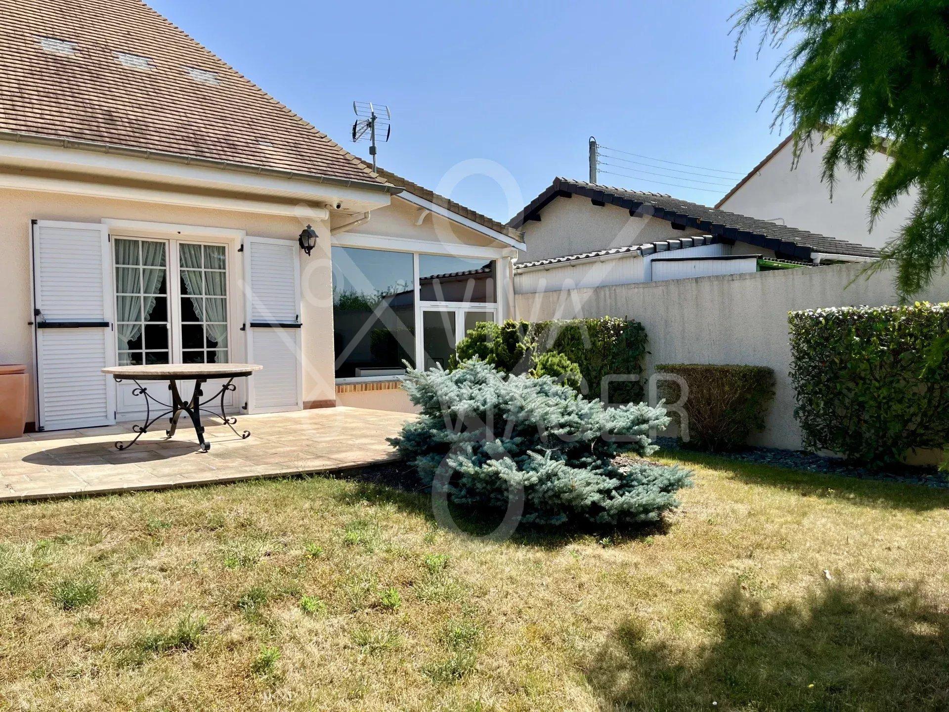 b87f941ce973aafb9df310869bbf653d_7d5eb685a7_1920-original-40042 Maison 6P 160m2 – Nue-propriété – Rosny-sur-Seine