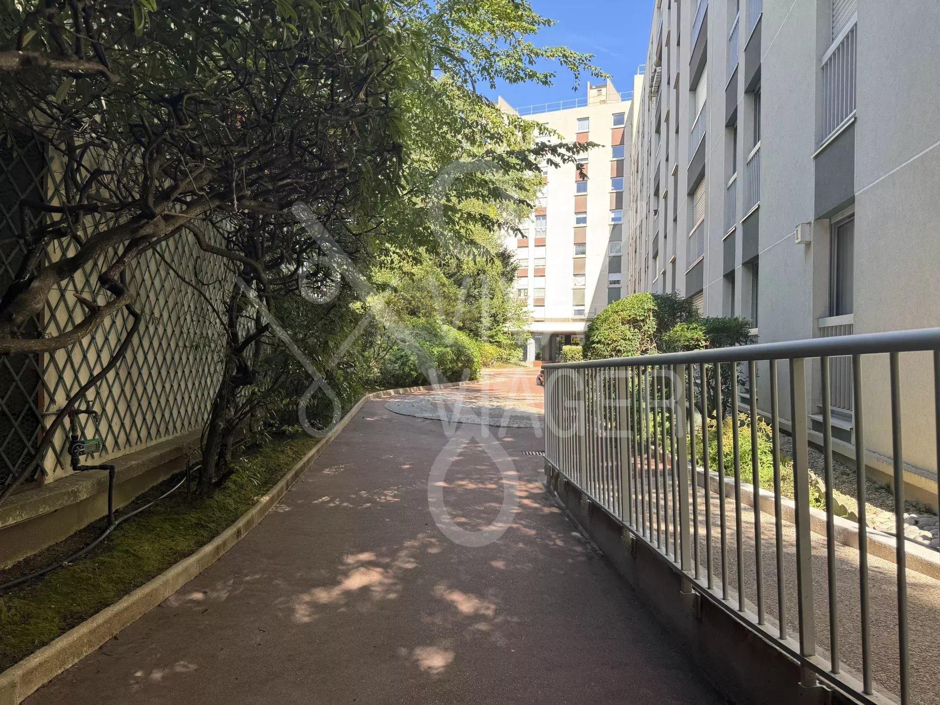bfeb5106a6f75b0391facfca2fce8612_c0dfcd6d4f_1920-original-39897 Appt 2P 49m2 – Viager Occupé – Paris 13ème