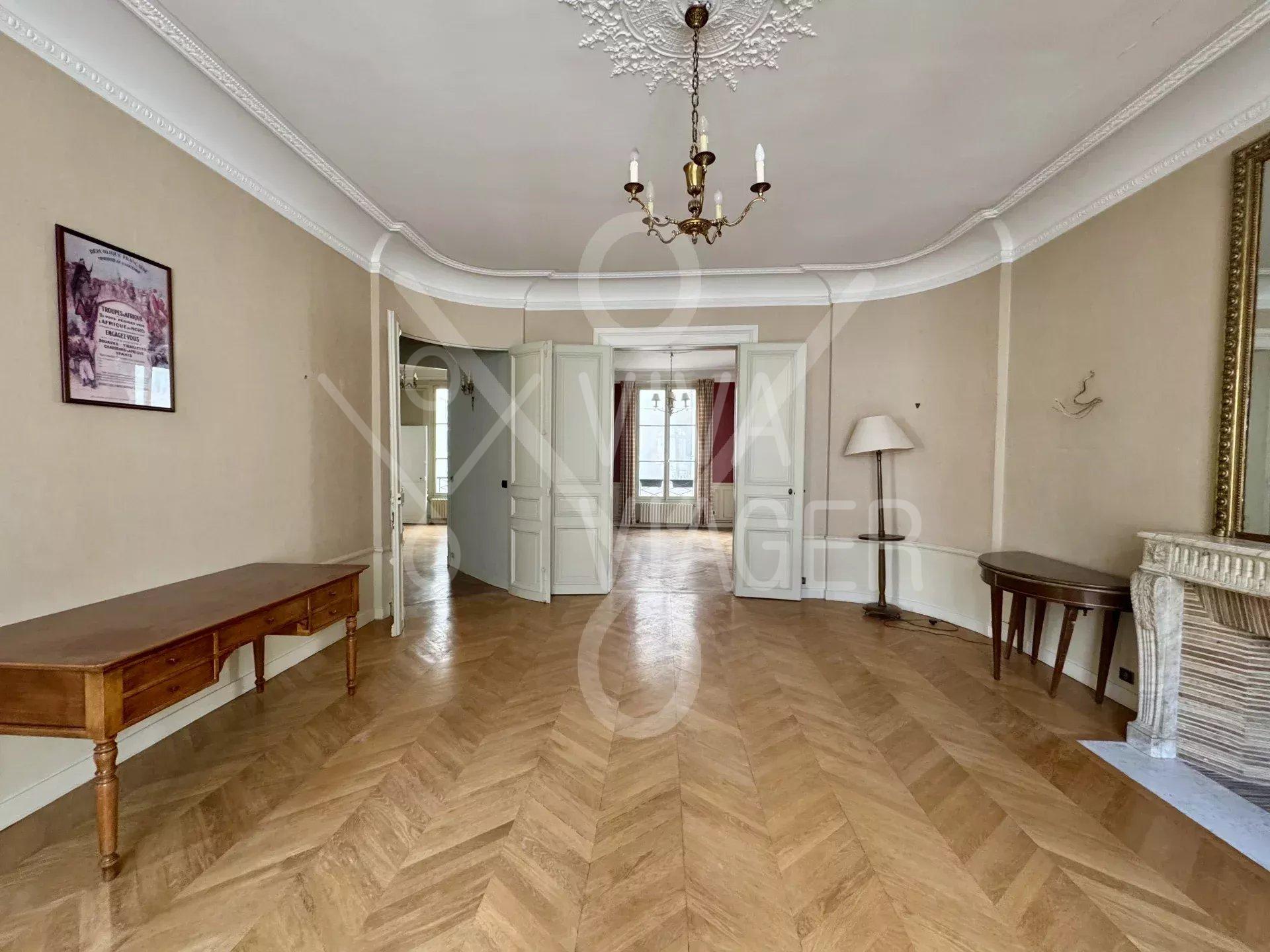c06048f6d58e679c48ac3a792d7cee2f_c986d9c4be_1920-original-39491 APPT 5P 179m² – Vente à terme Libre – Paris 8ème
