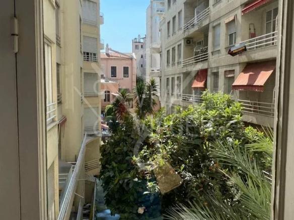 Appt 4 pièces de 99 m² – Viager occupé – Nice