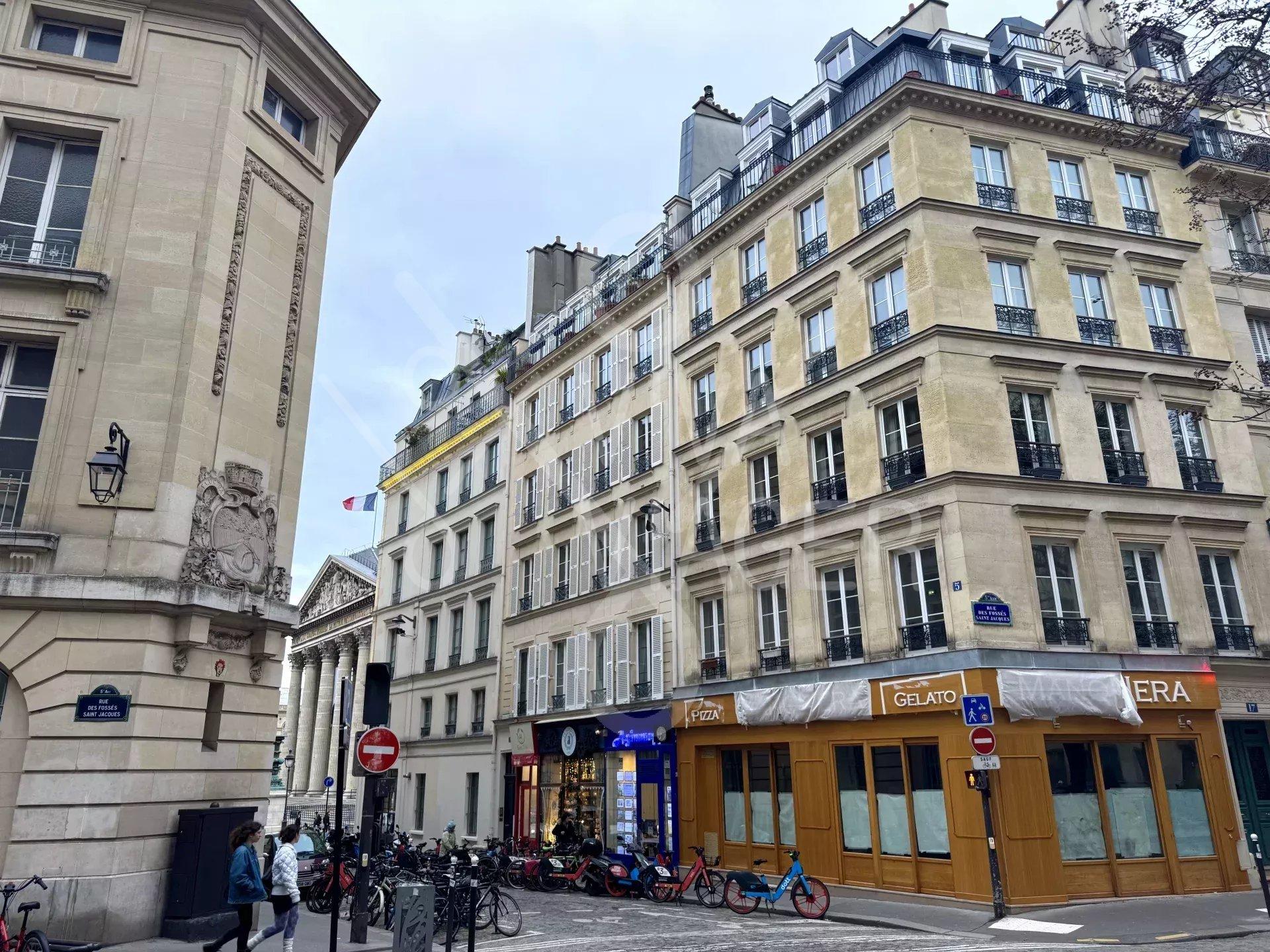 cbbabe841f3933fab2ff81a8f0ca4132_1c7a08df9d_1920-original-39673 Appt 2P 70m² – Viager occupé – Paris 5ème Panthéon