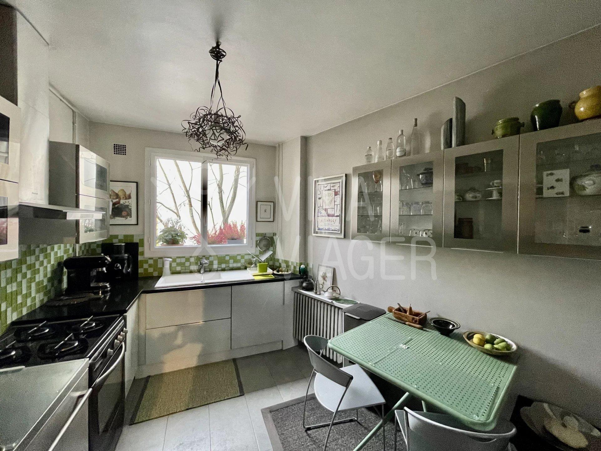 de29b958280e90bc0f95e72eb8eadfa8_d89acc5a6a_1920-original-38491 APPT 2P 57m2 – Nue-propriété– Paris 6ème