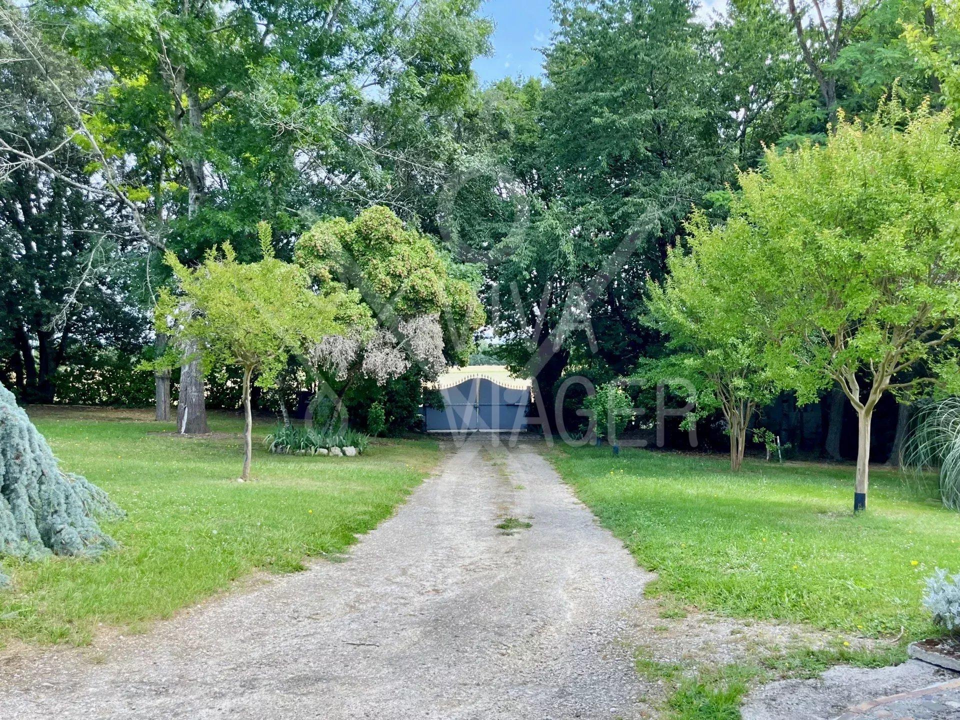 ec2d0217d8a2d9a414493801ae965916_4161c8e299_1920-original-40008 Maison en pierre 200 m² – – Vente à terme libre – Fals (47) – Parc arboré de 8 000 m²