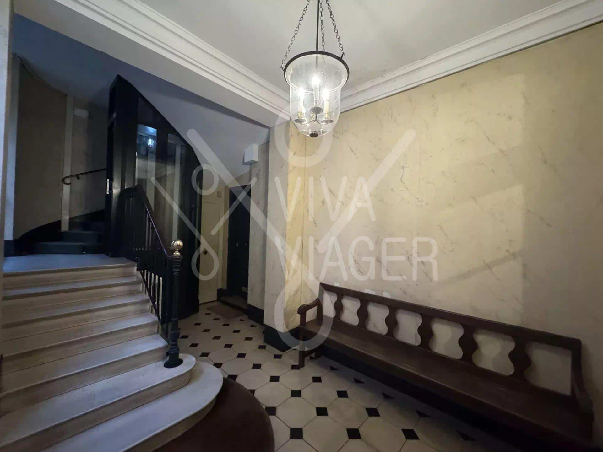 f01d7e50725ebc85a4fcdb29d8c38817_013416c2d6_1920-original-39415 Studio 27,20 m² – Viager Occupé – Paris 7ème