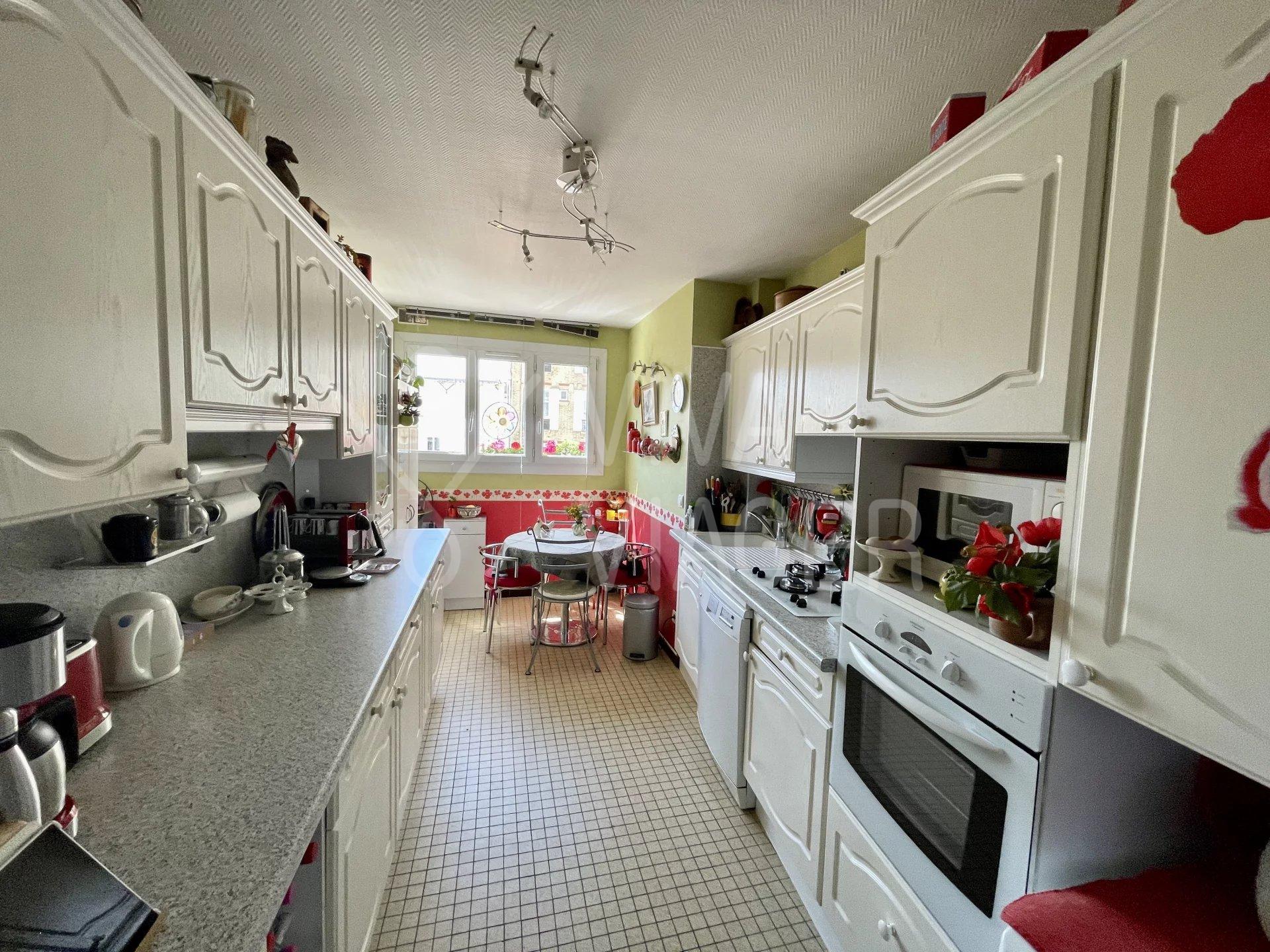 f673ab3cacab68a3b17ae1056092975e_3ceed7b55b_1920-original-38256 Apt de 3P de 66 m² – Viager Occupé – Paris 11
