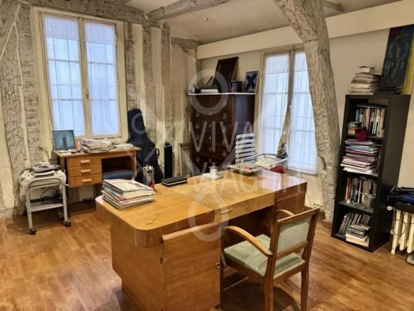 Duplex  237m² – Viager occupé – Paris 3ème